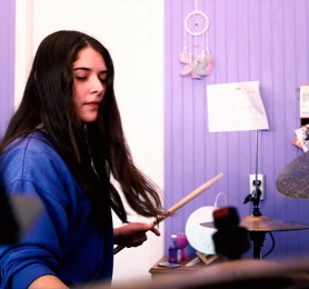 Capítulo 5: Bárbara Muñoz (Baterista) Capítulo 5: Bárbara Muñoz (Baterista)
