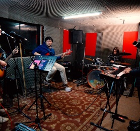 Capítulo 5: Bárbara Muñoz (Baterista) Capítulo 5: Bárbara Muñoz (Baterista)