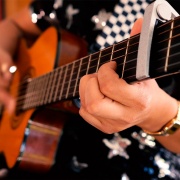 Capítulo 3: Katy Erices (Cantante)