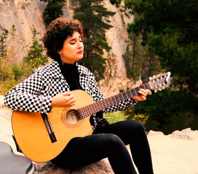 Capítulo 3: Katy Erices (Cantante) 